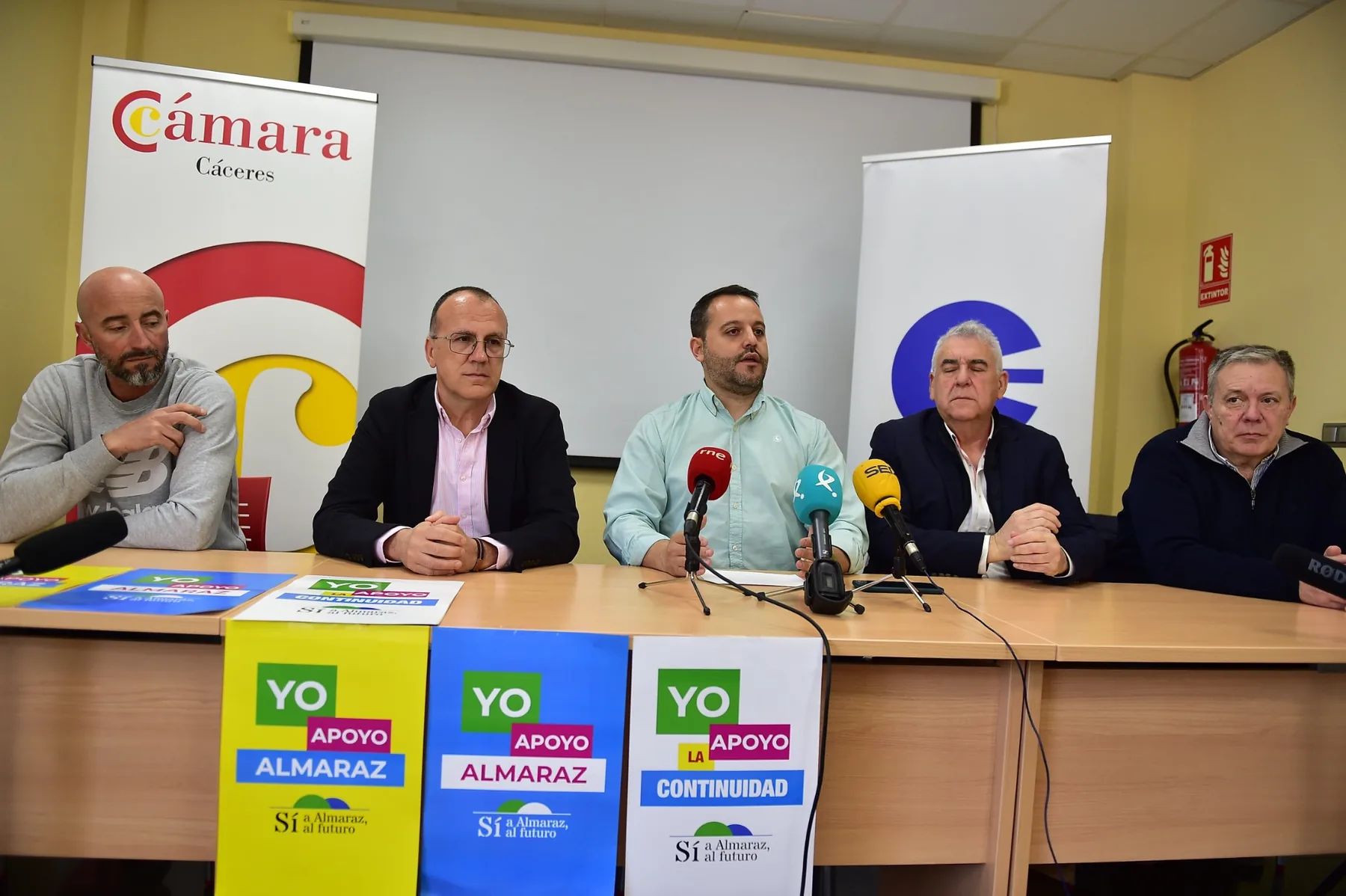 Campaña del comercio local por el futuro de Almaraz
