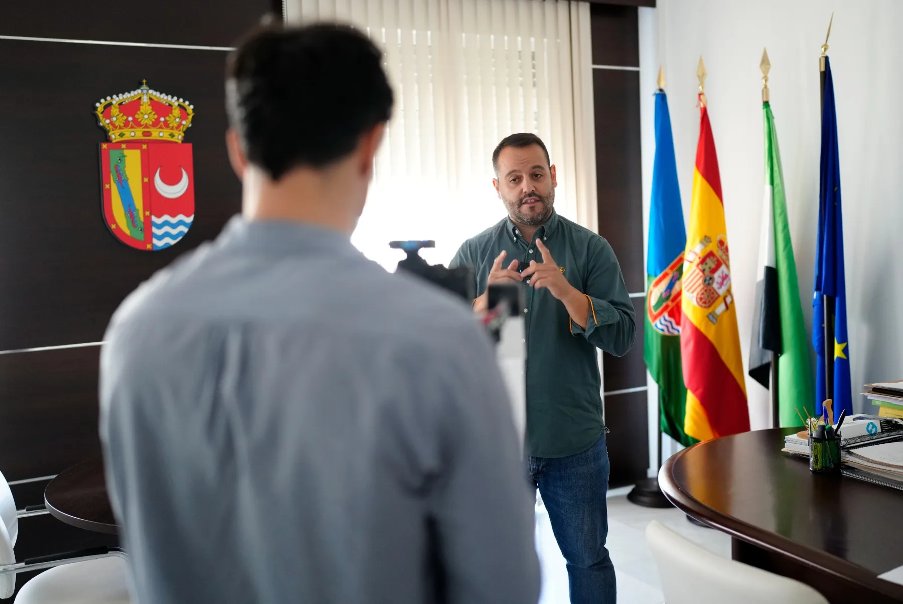 Fernando Sánchez realiza declaraciones en el Ayuntamiento de Almaraz